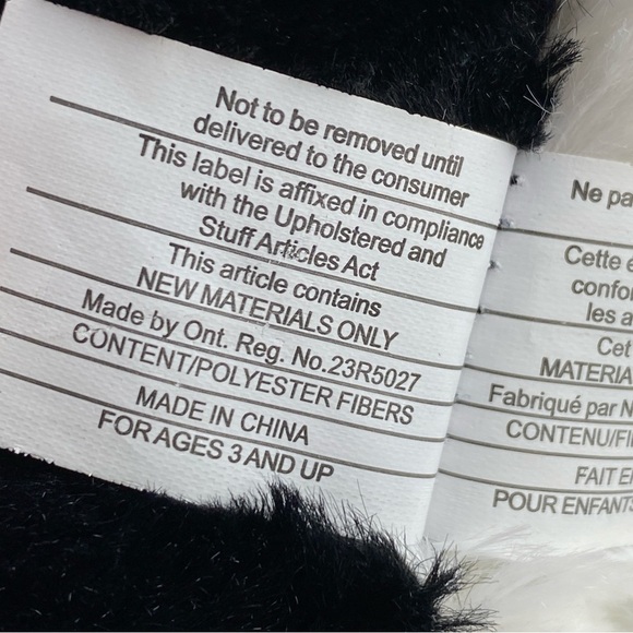 Fiesta Large King Penguin Plush Canada's Wonderland 16.5 inches - Picture 10 of 11